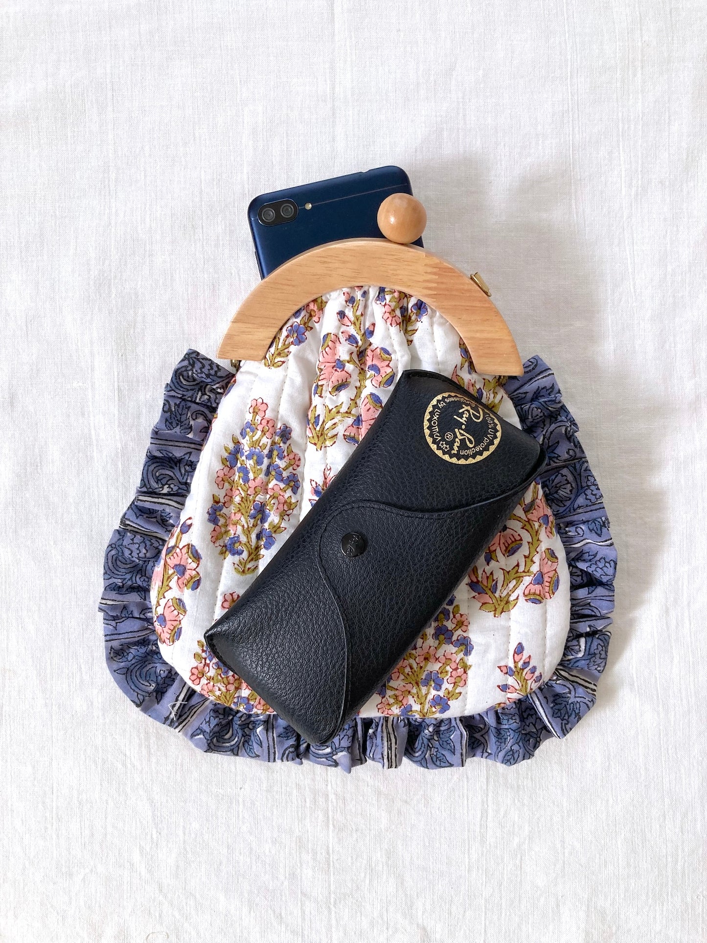 木製 がま口 ブロックプリント キルティング フリル ミニバッグ / ポーチ