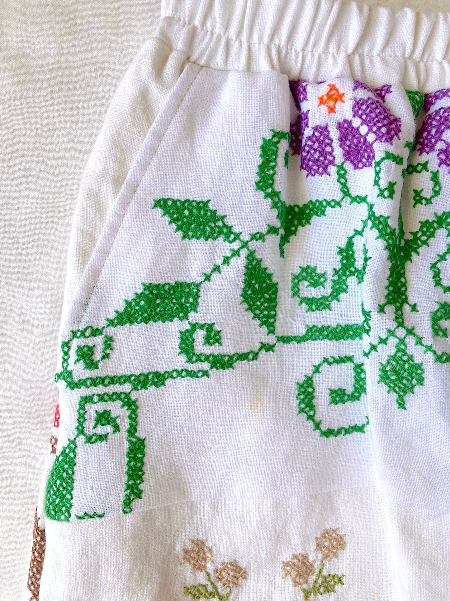 ヴィンテージ 刺繍 リネン 生地 パッチワーク ショートパンツ