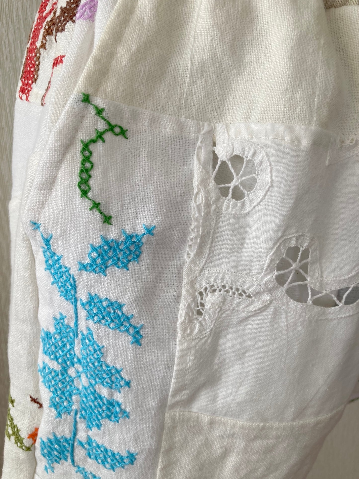ヴィンテージ 刺繍 リネン 生地 パッチワーク ショートパンツ