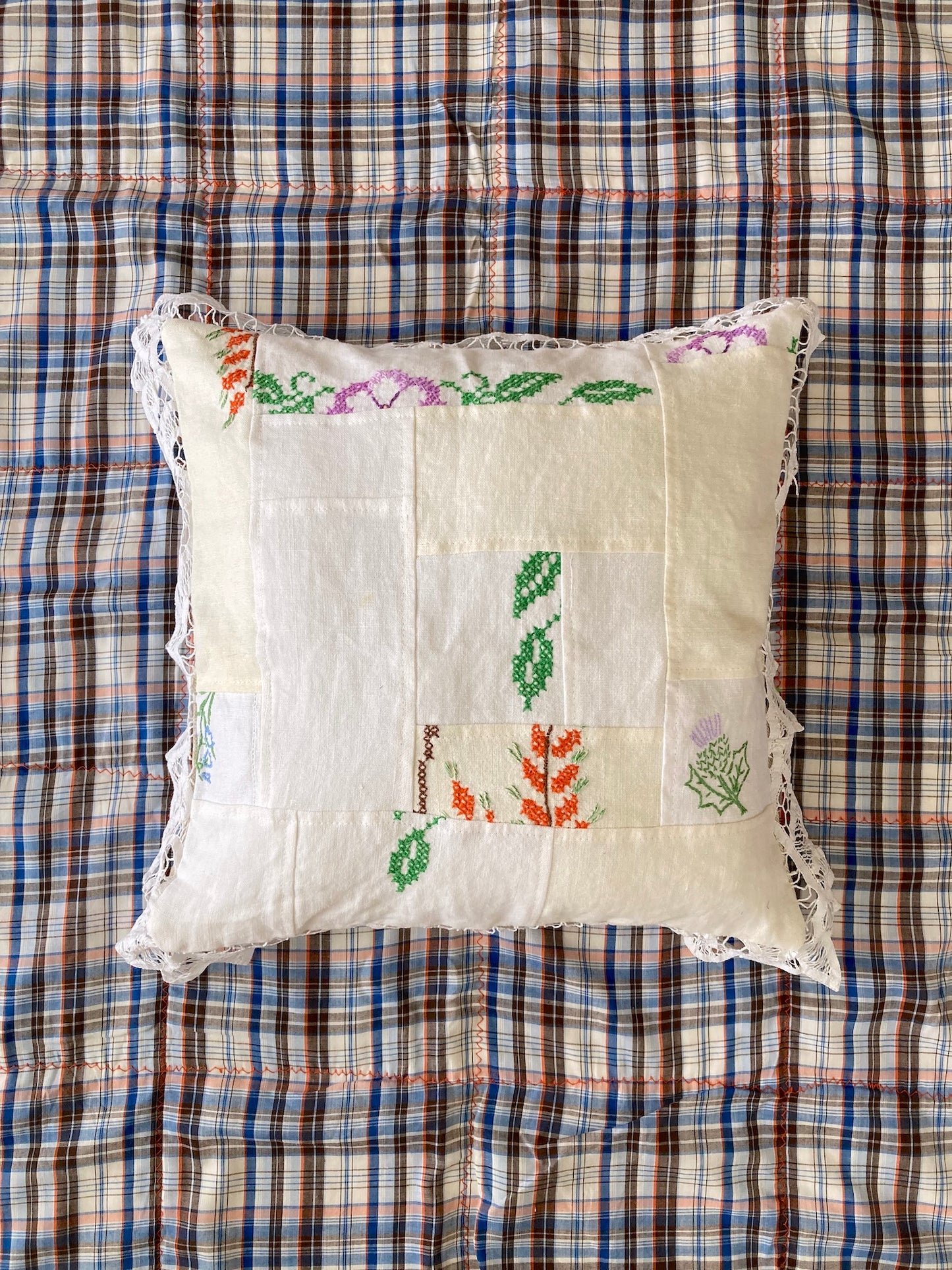 ヴィンテージ リネン刺繍 パッチワーク レース クッションカバー