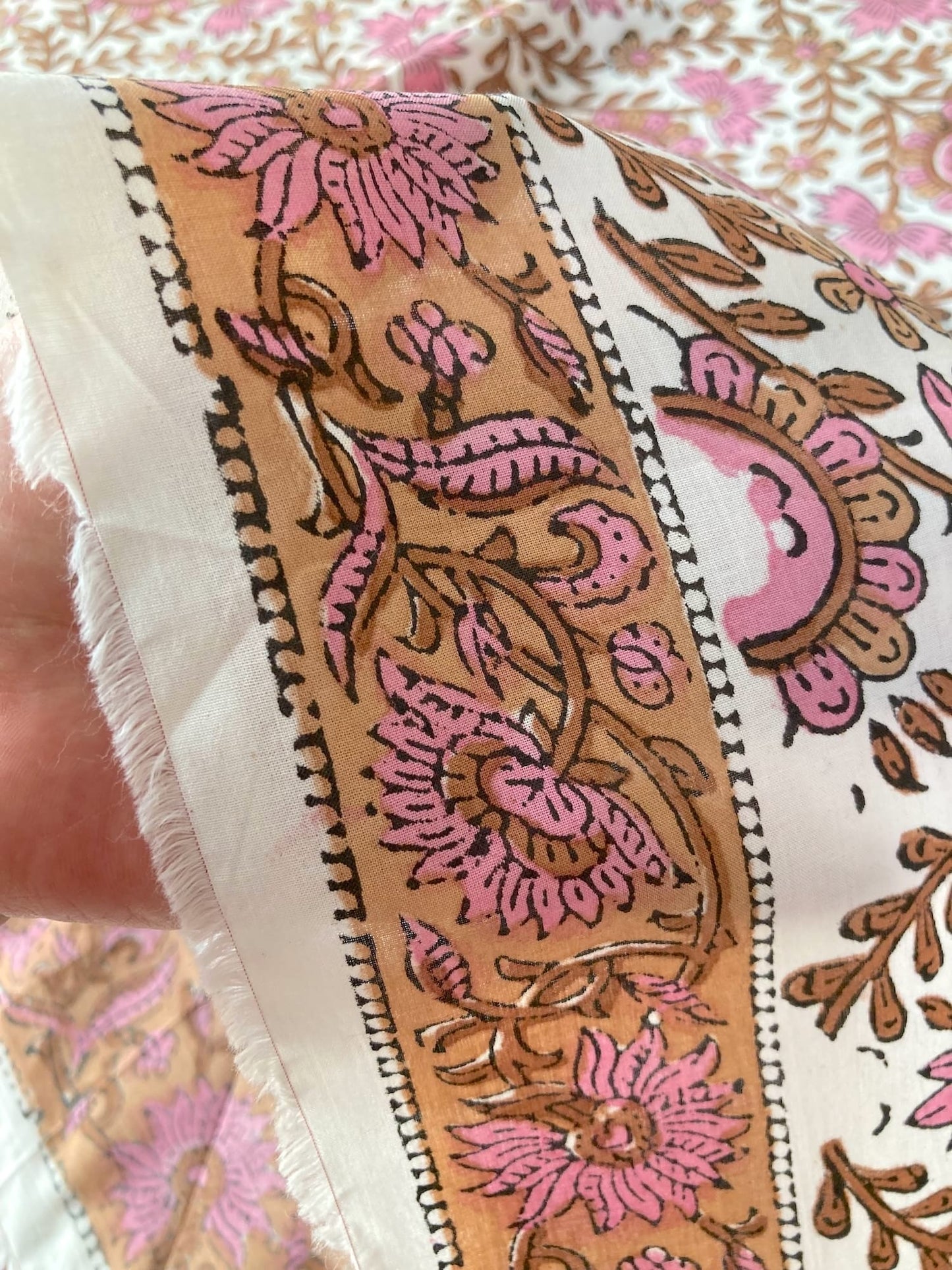 ハンドブロックプリント ピンク x ブラウン コットンプリント生地 #287-16