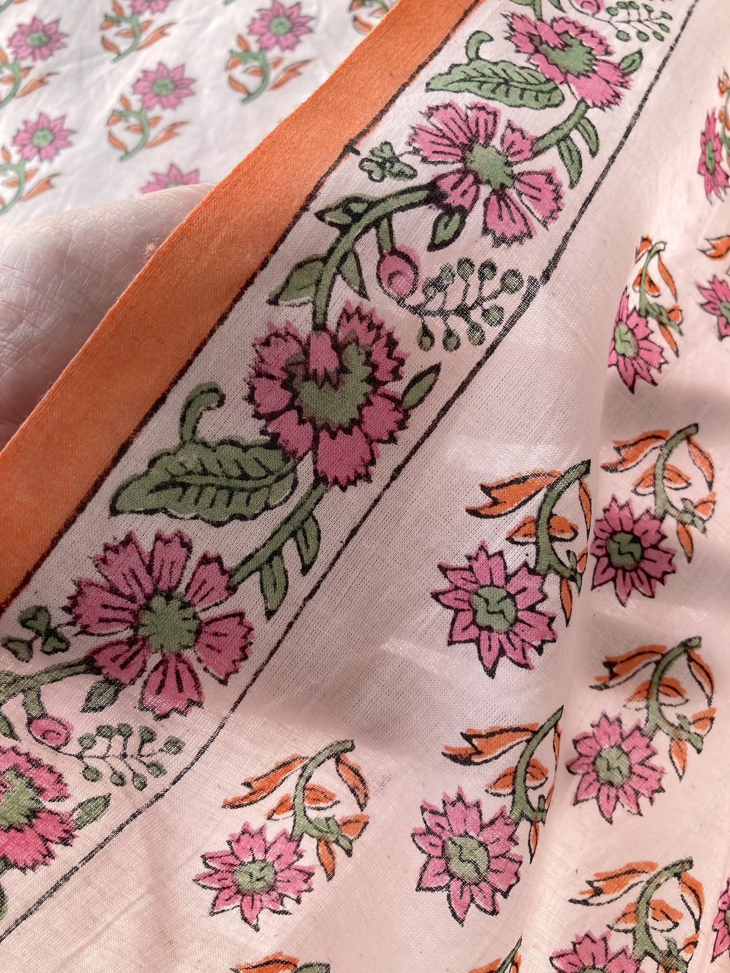 ハンドブロックプリント ピンク 小花柄 コットンプリント生地 #296-2