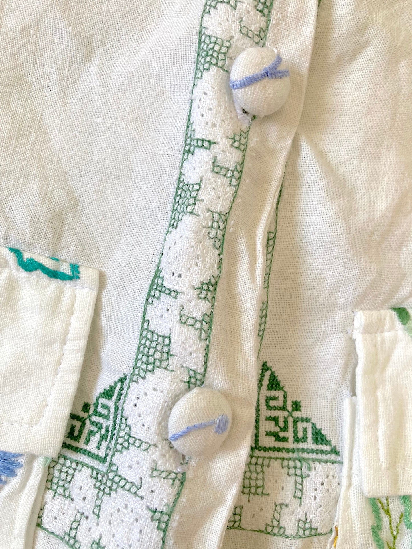 ヴィンテージ 刺繍 リネン 生地 リメイク ノースリーブシャツ