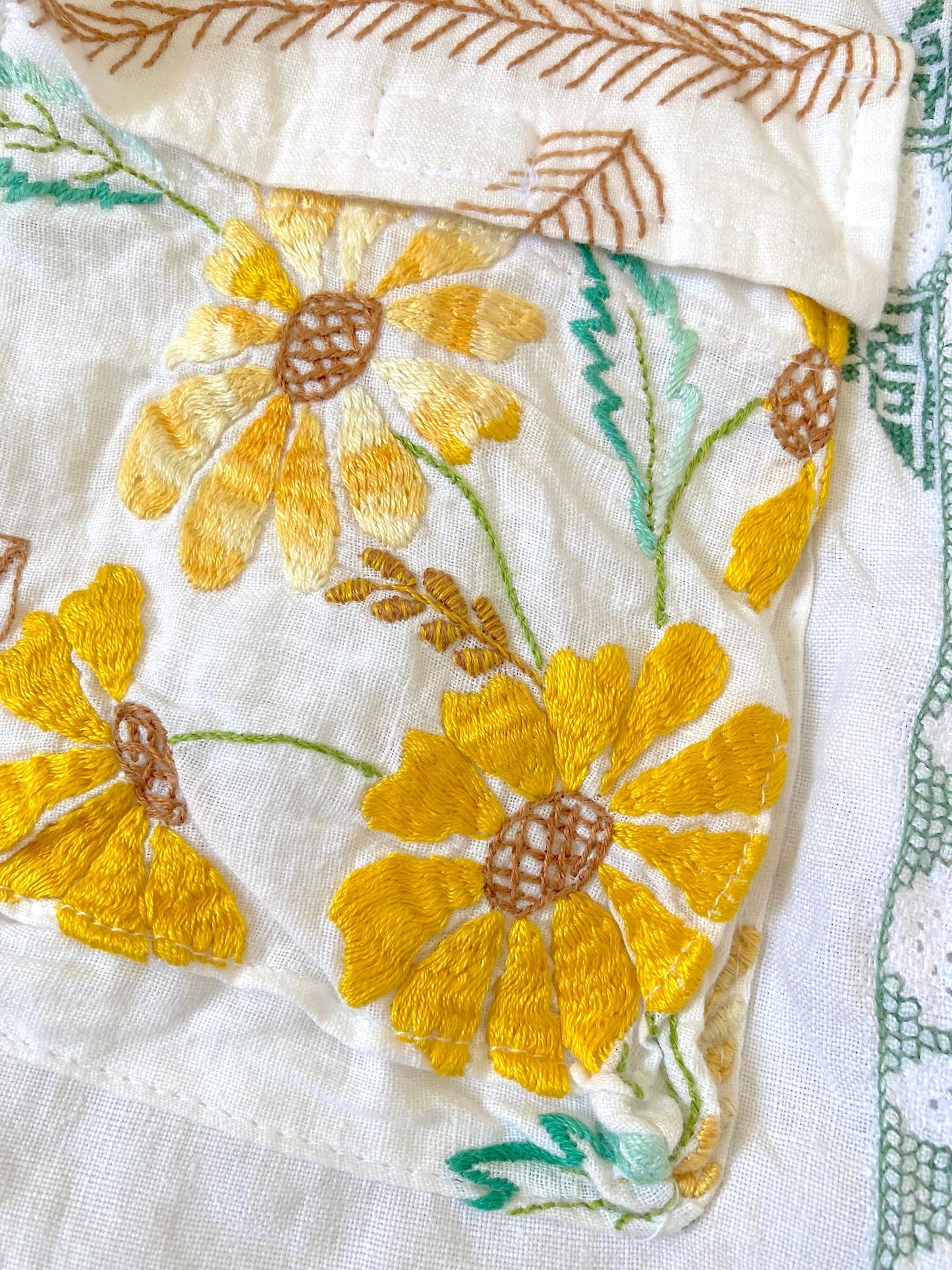 ヴィンテージ 刺繍 リネン 生地 リメイク ノースリーブシャツ
