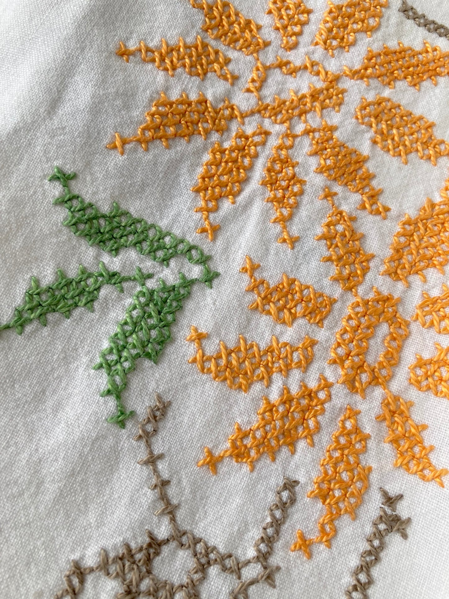 ヴィンテージ 刺繍クロス リメイク コットン生地 ワイド コクーン パンツ