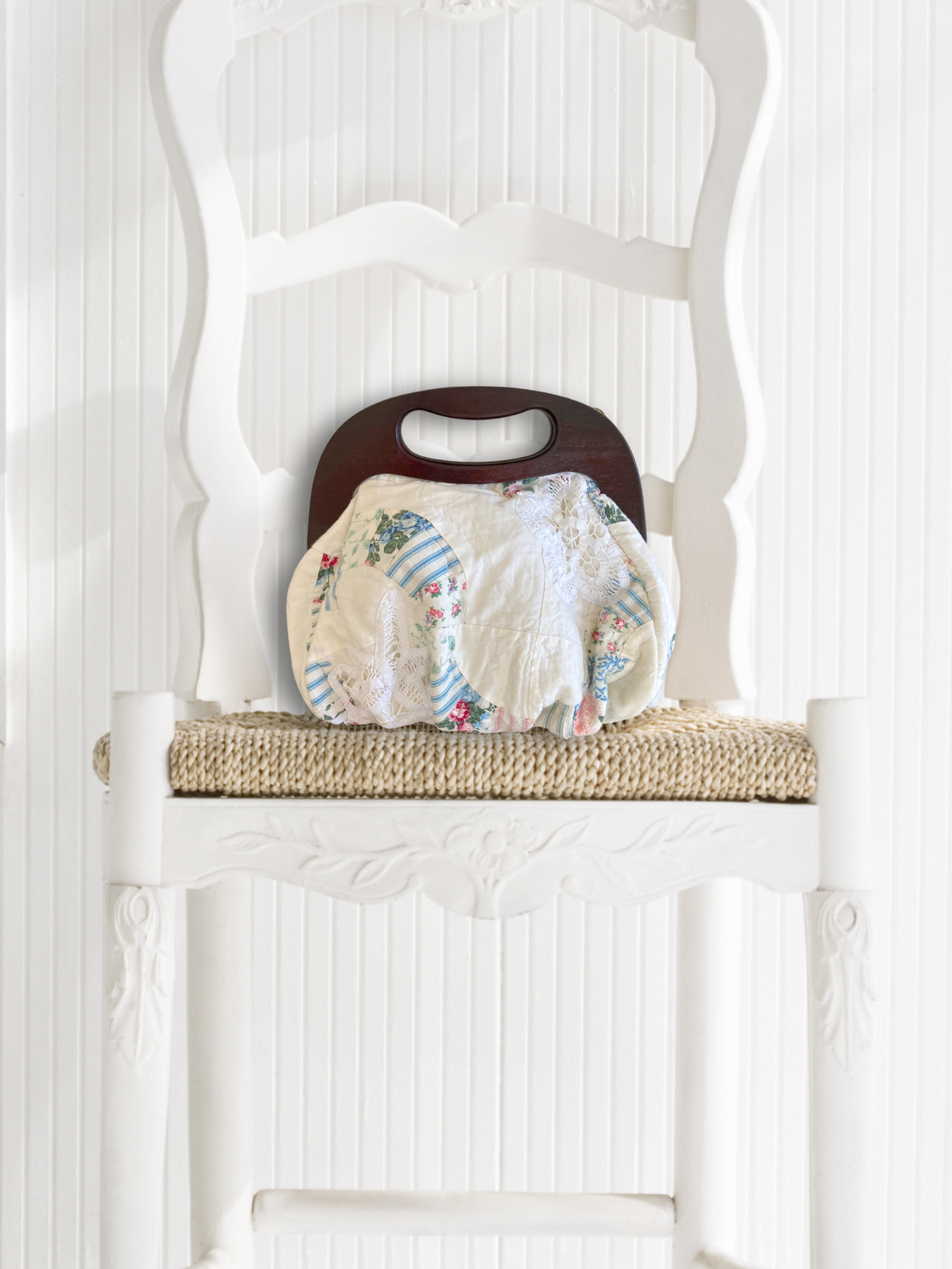 Vintage Quilt Patchwork Clasp Bag with Wooden Handle