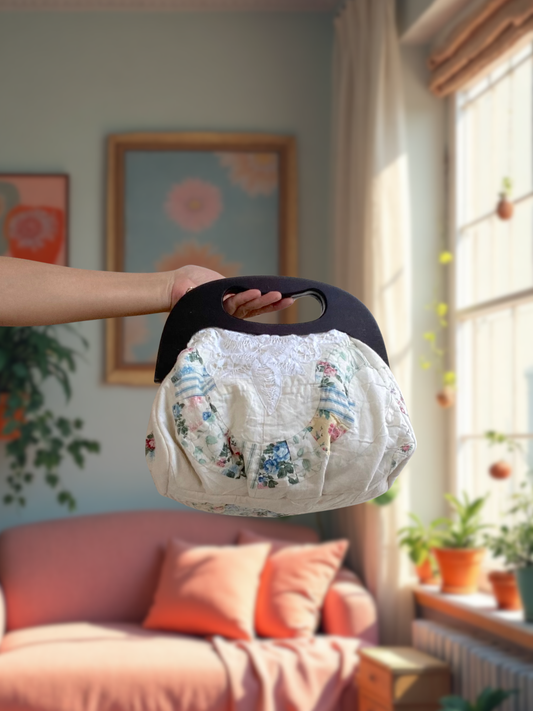 Vintage Quilt Patchwork Clasp Bag with Wooden Handle