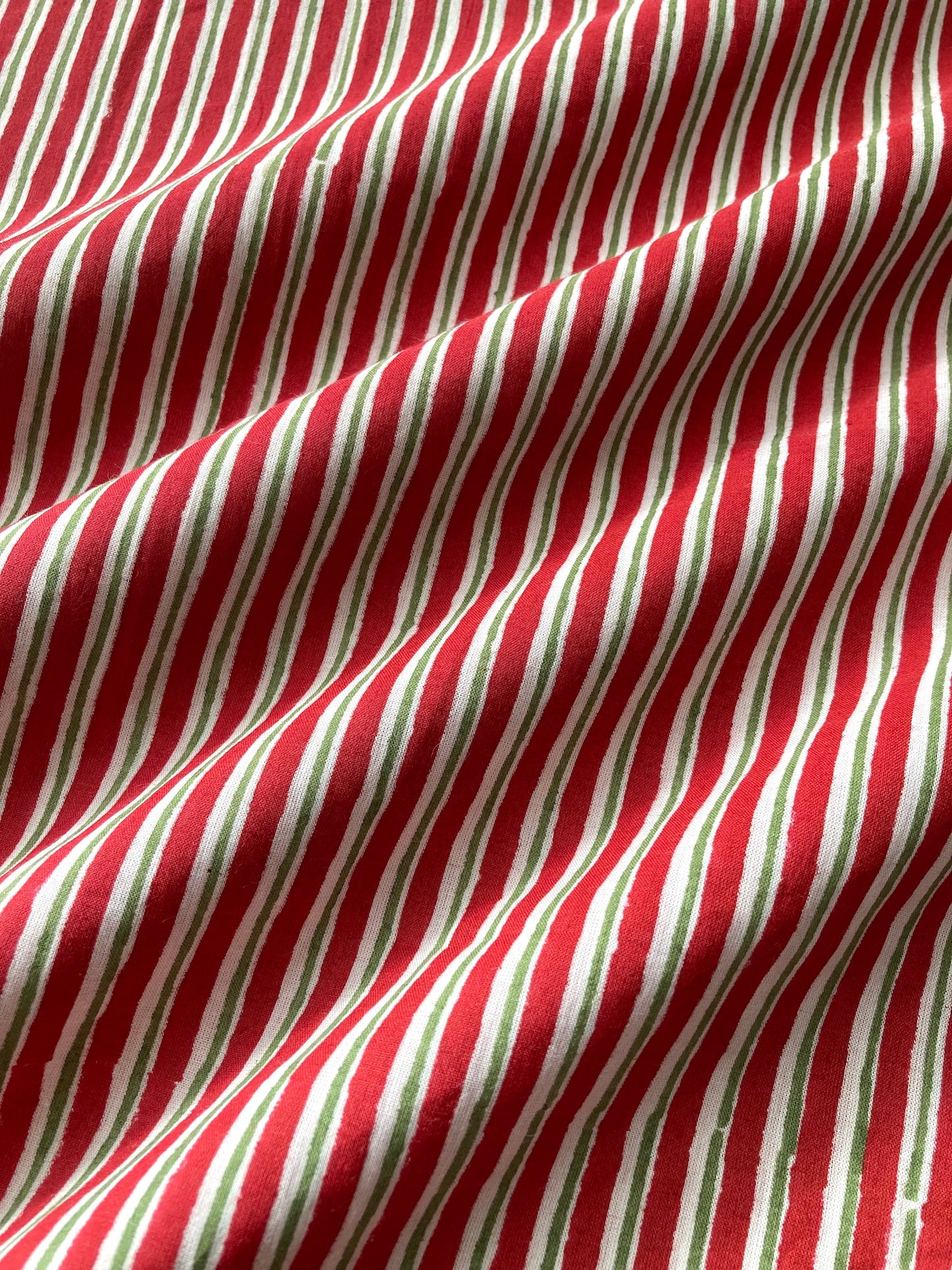 ハンドブロックプリント レッド x グリーン ストライプ コットン生地  #294-12