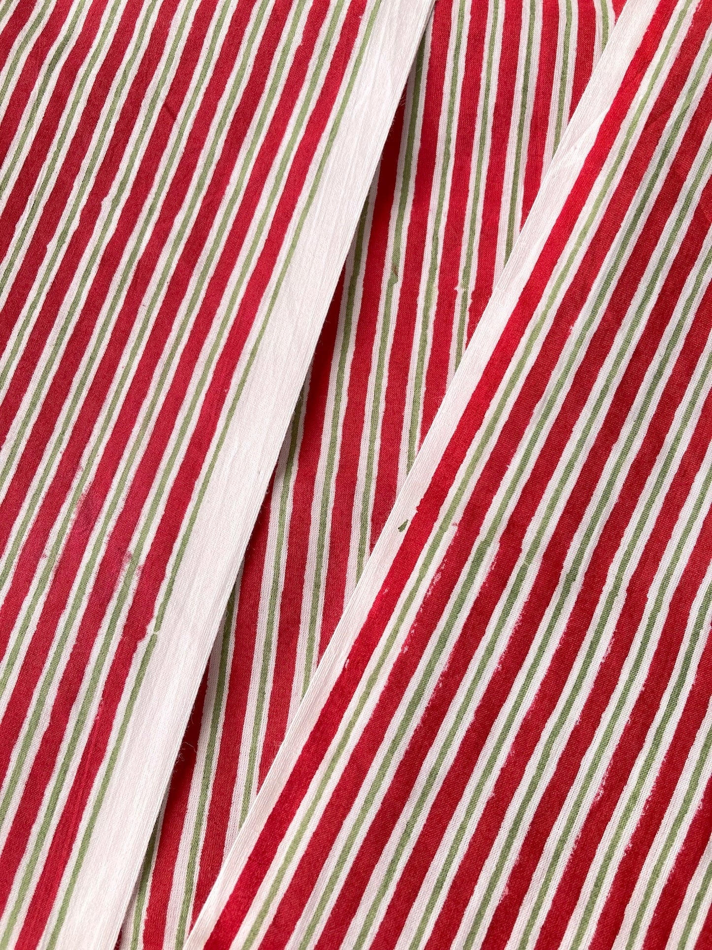 ハンドブロックプリント レッド x グリーン ストライプ コットン生地  #294-12