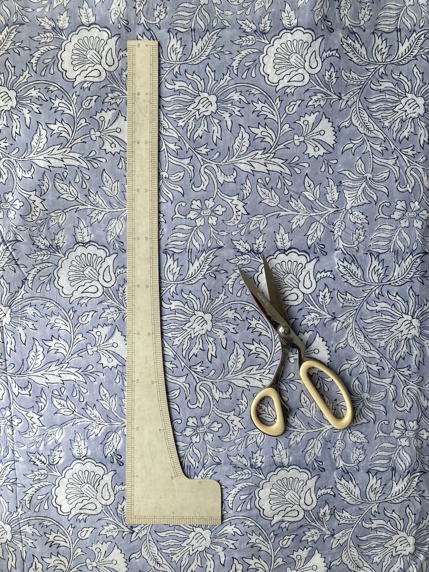 ハンドブロックプリント アイスグレー コットンプリント生地  #294-4