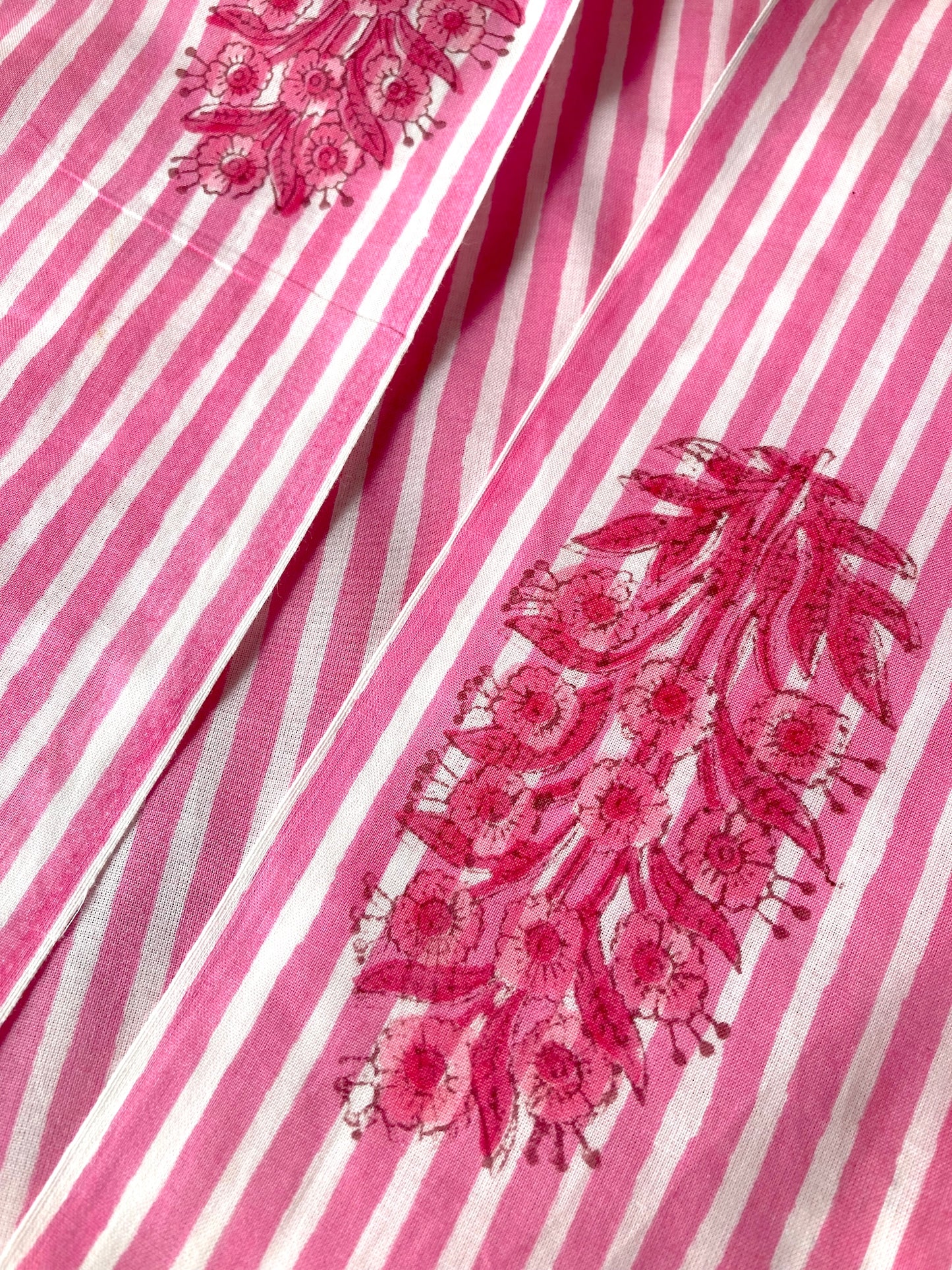 ハンドブロックプリント ピンク ストライプ 花柄 コットンプリント生地  #294-7