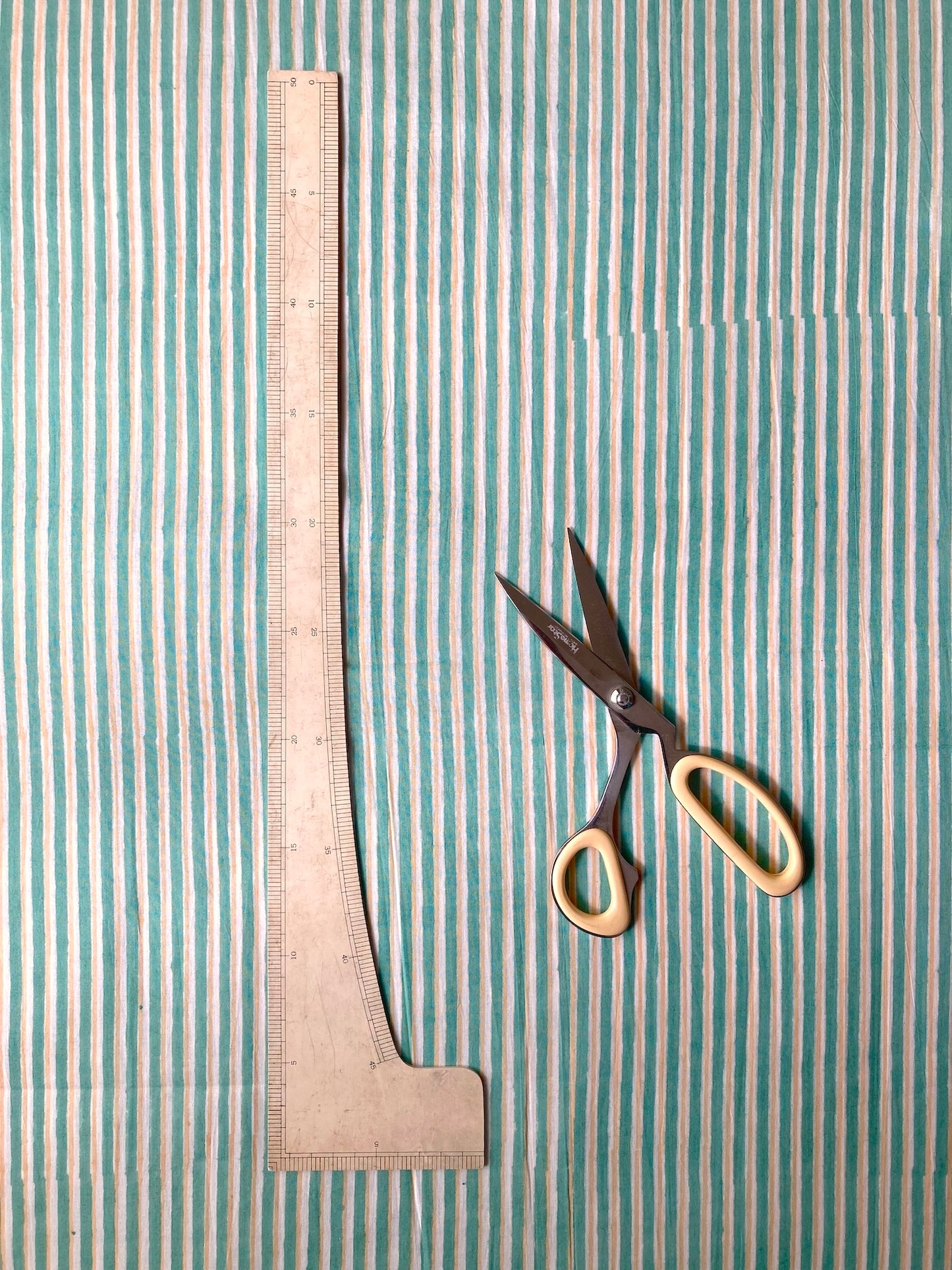 ハンドブロックプリント グリーン x ベージュ ストライプ コットン生地  #294-8