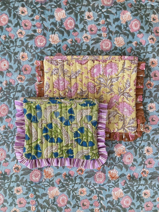 ハンドブロックプリント生地 フリルキルティングポーチ