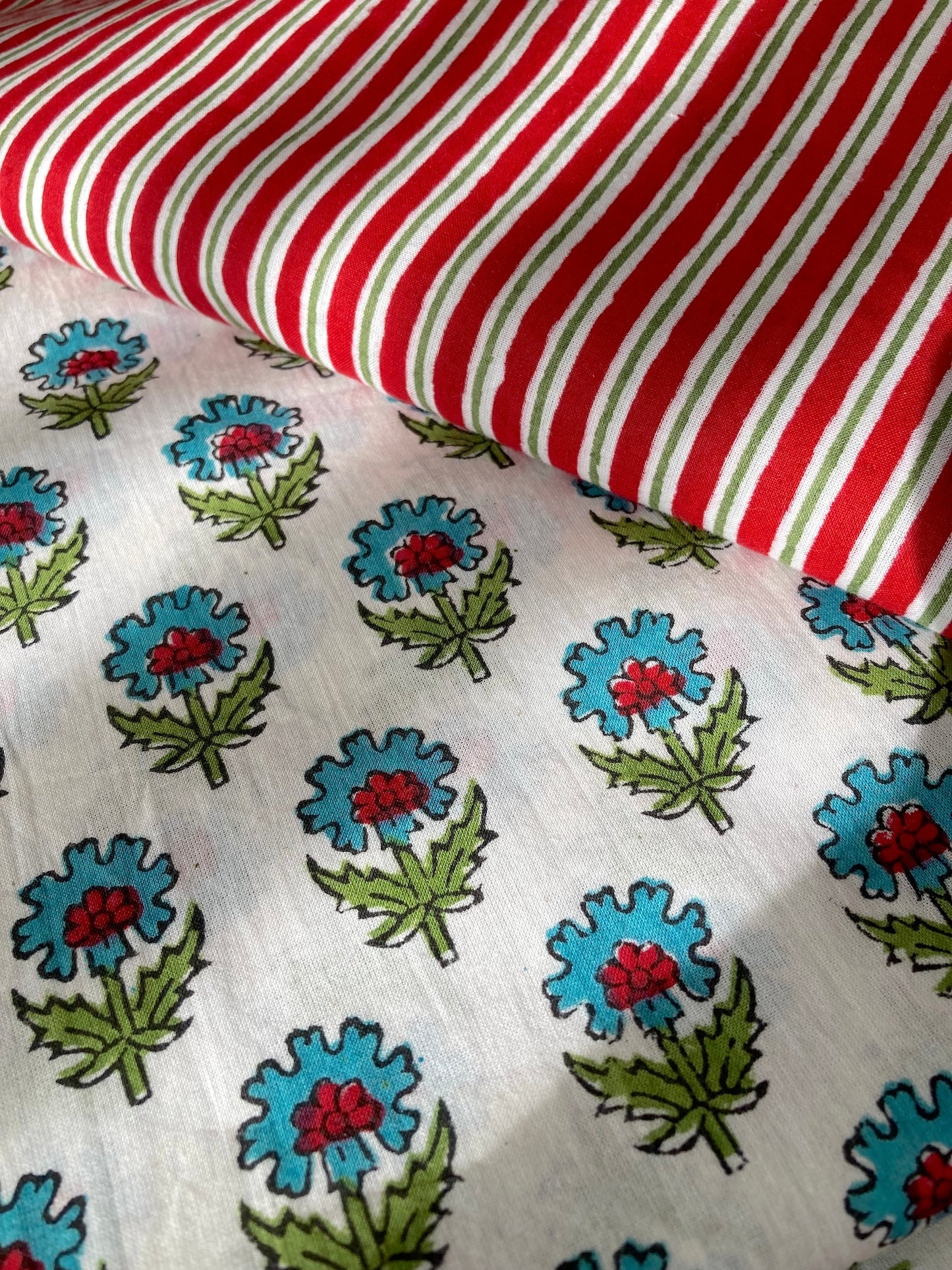 ハンドブロックプリント レッド x グリーン ストライプ コットン生地  #294-12