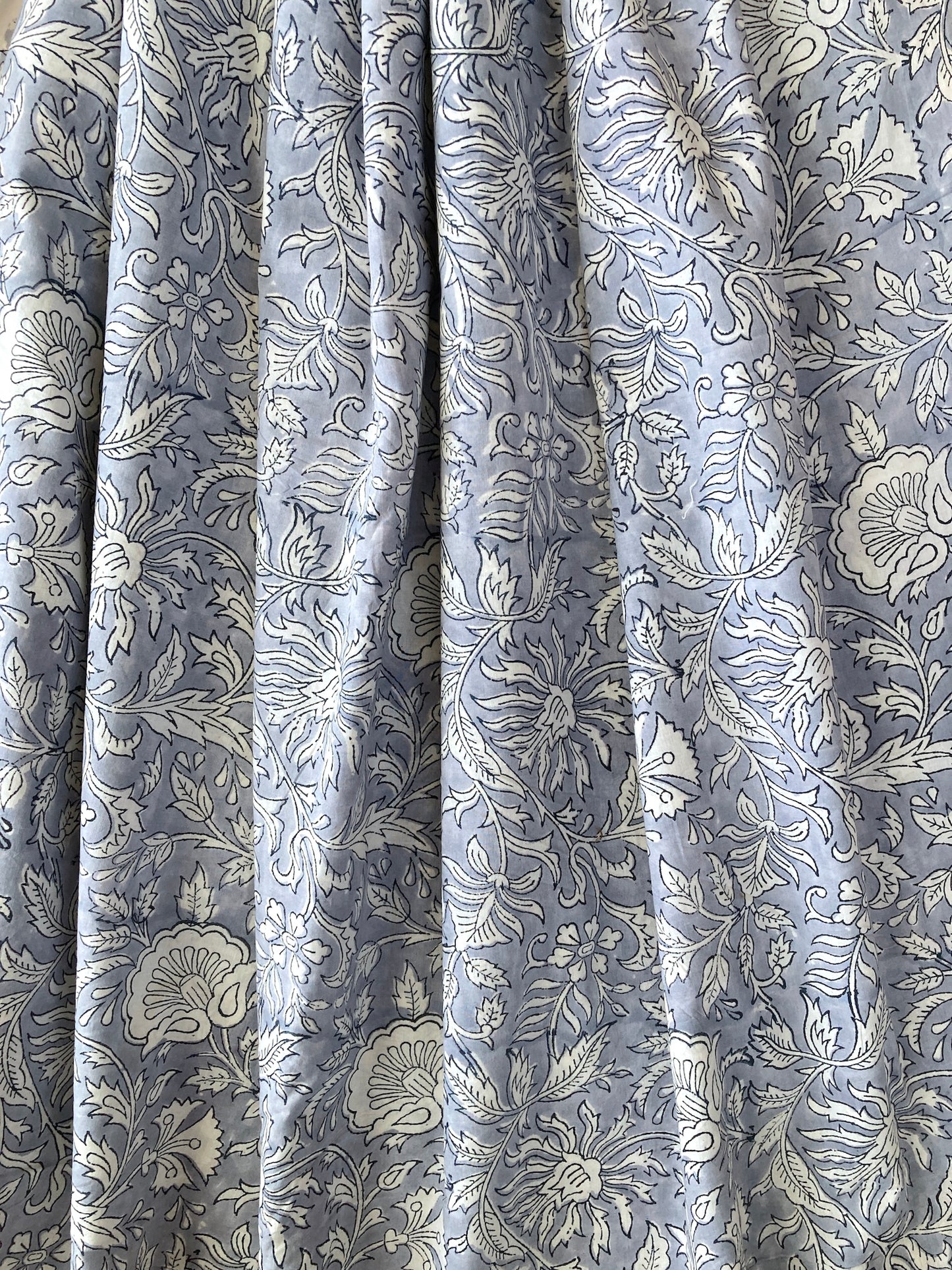 ハンドブロックプリント アイスグレー コットンプリント生地  #294-4