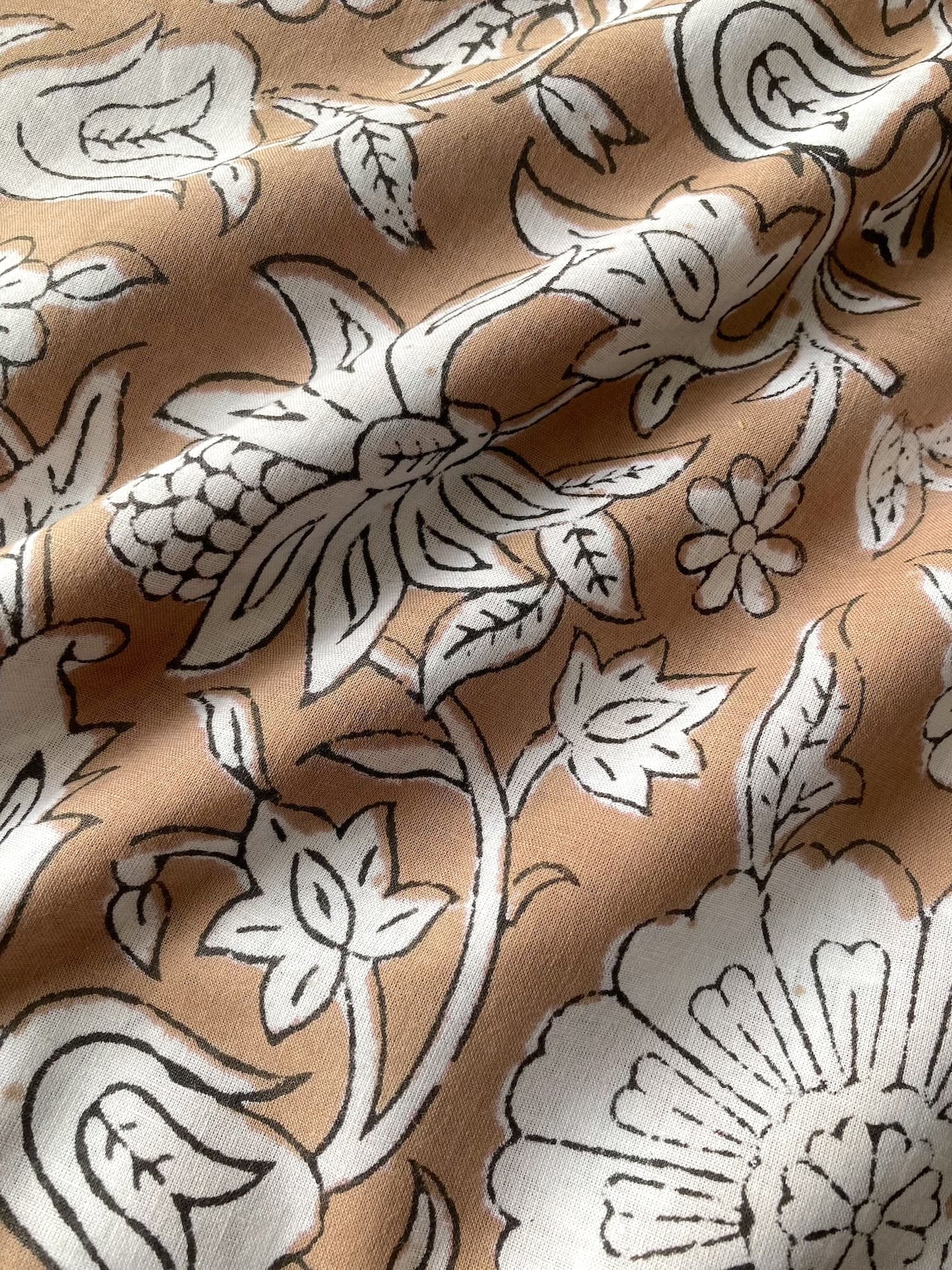 ハンドブロックプリント キャメルカラー コットンプリント生地  #296-1