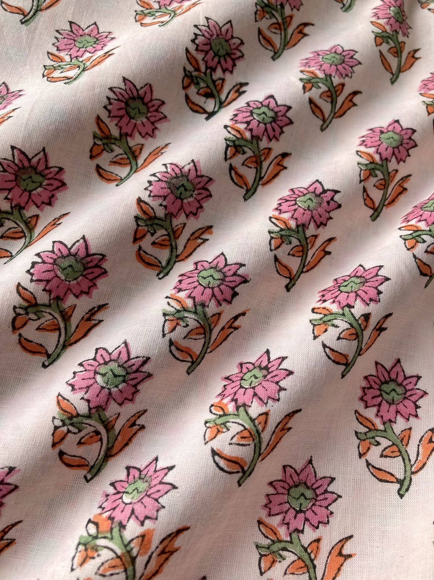 ハンドブロックプリント ピンク 小花柄 コットンプリント生地  #296-2