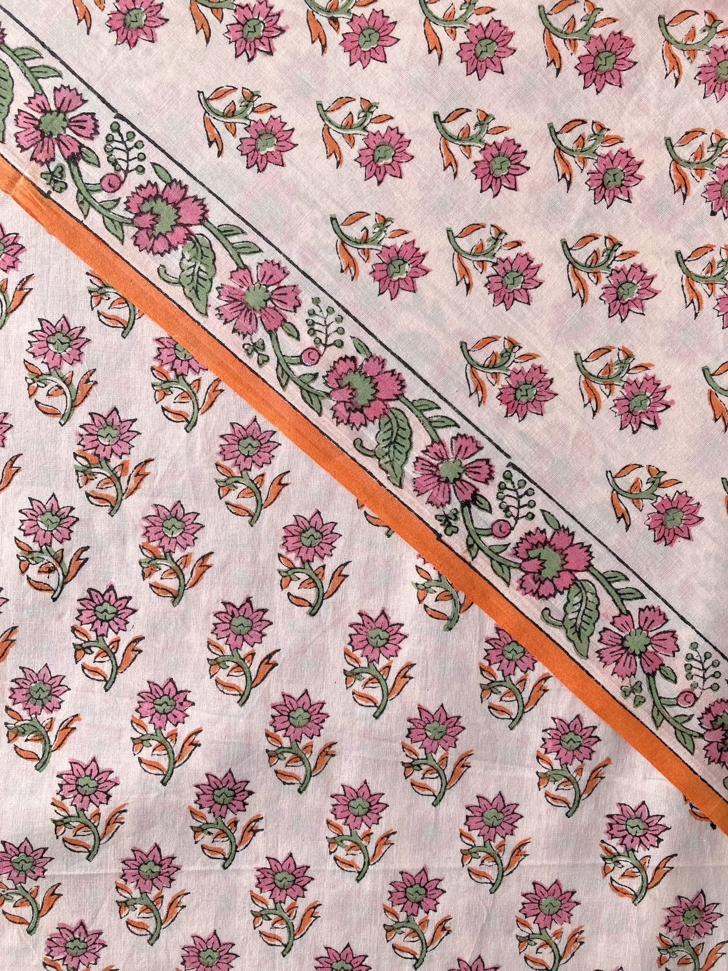 ハンドブロックプリント ピンク 小花柄 コットンプリント生地  #296-2