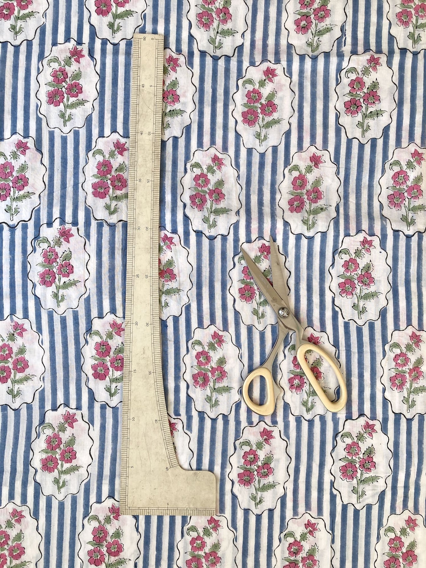 Hand Block Print Cotton Fabric - Blue Stripes Blue Floral Frame　#316-9