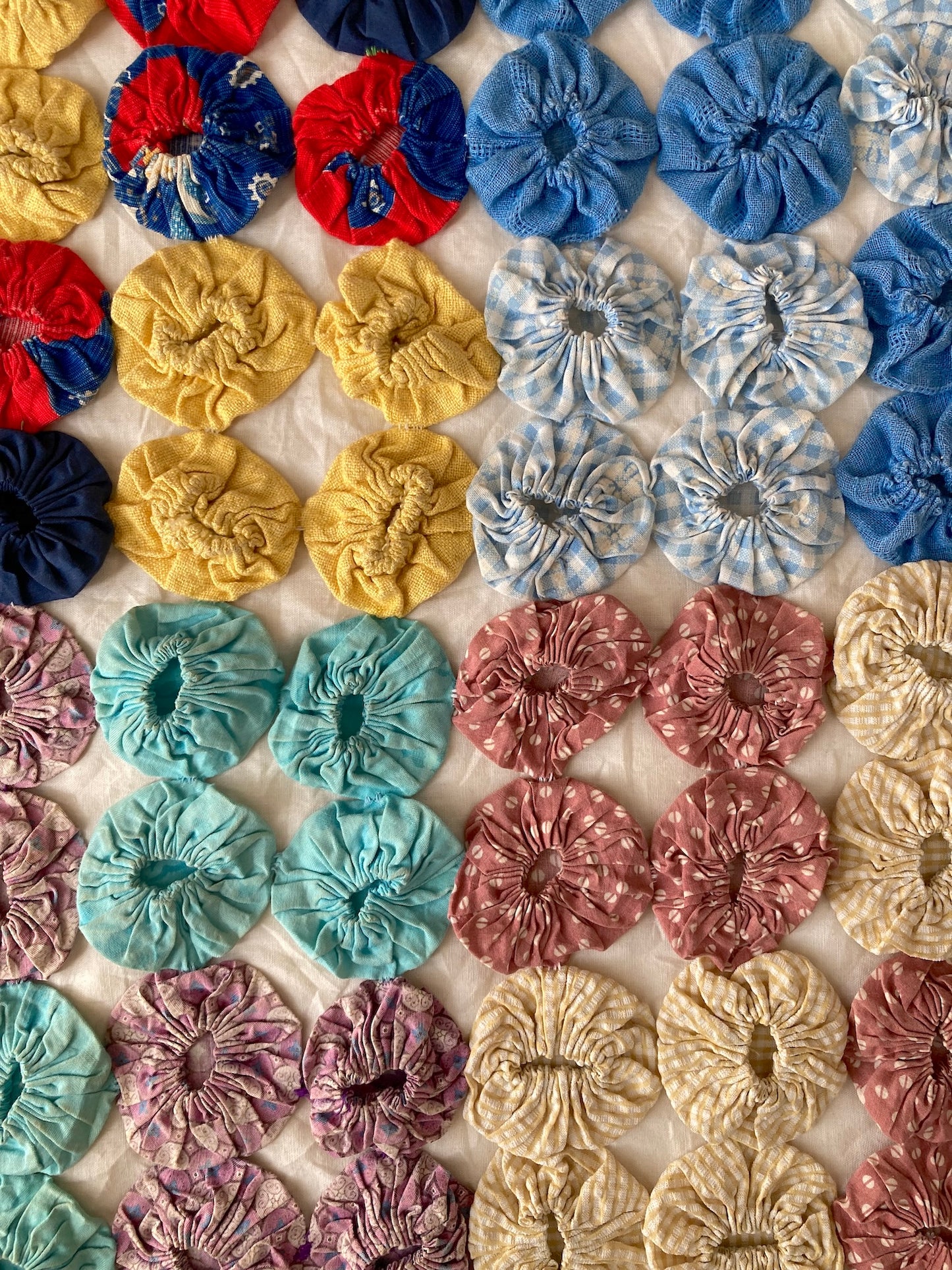 Vintage Yo Yo Quilt Mini Rug Handmade Patchwork Rug Farmhouse Cottagecore Boho Home Decor 97x130cm