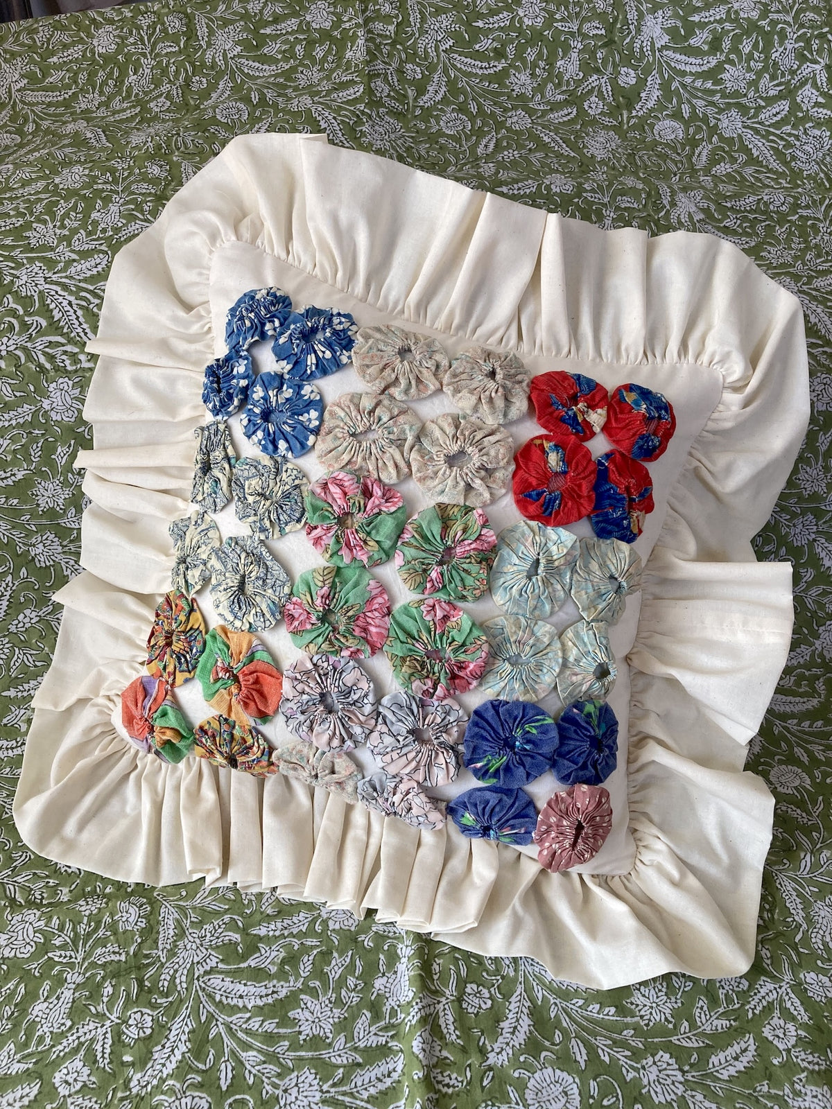 Vintage Yo Yo Quilt Cushion Cover Handmade Cotton Frill Pillow Cover 35x37cm