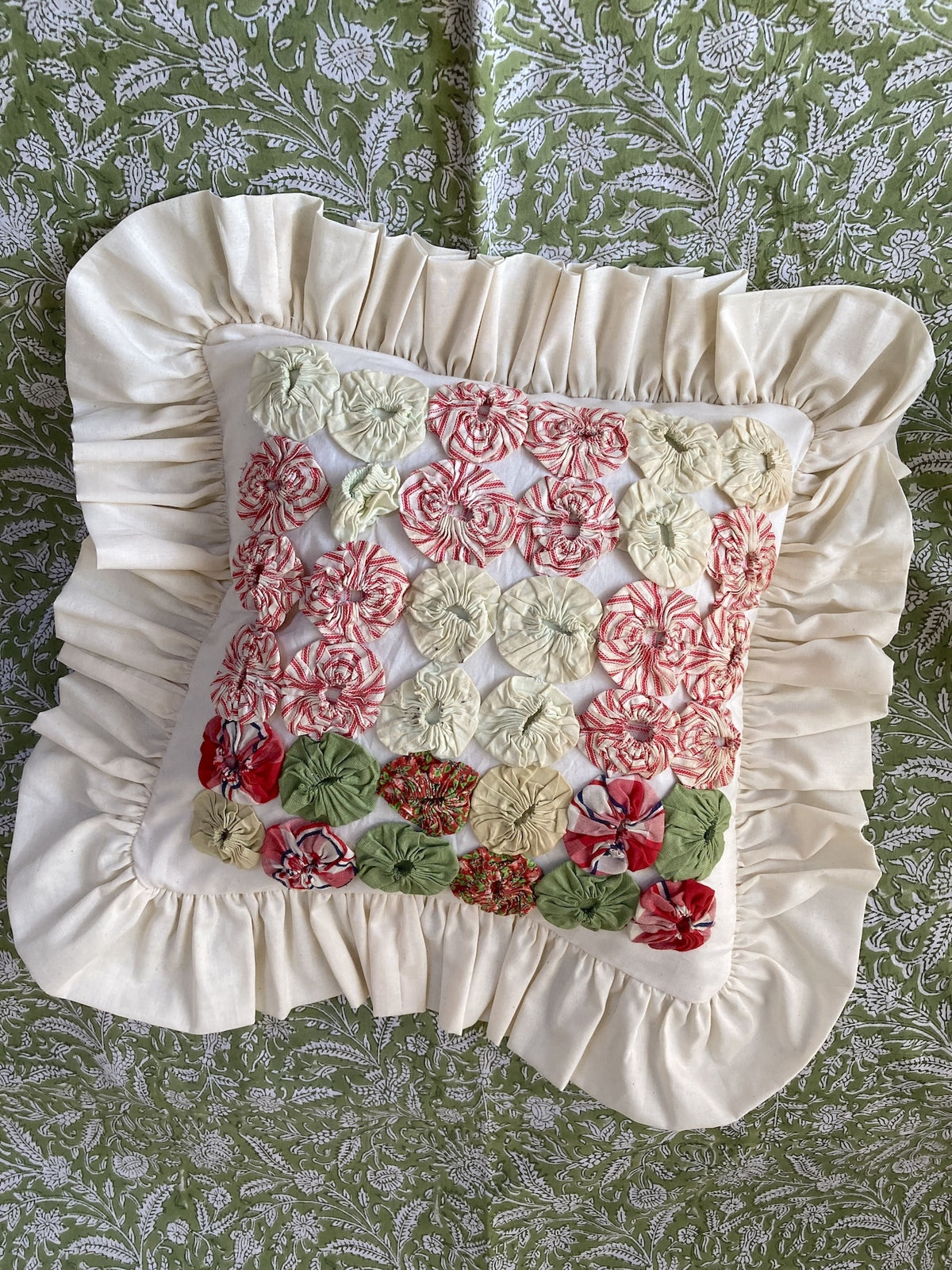Vintage Yo Yo Quilt Cushion Cover Handmade Cotton Frill Pillow Cover 35x37cm