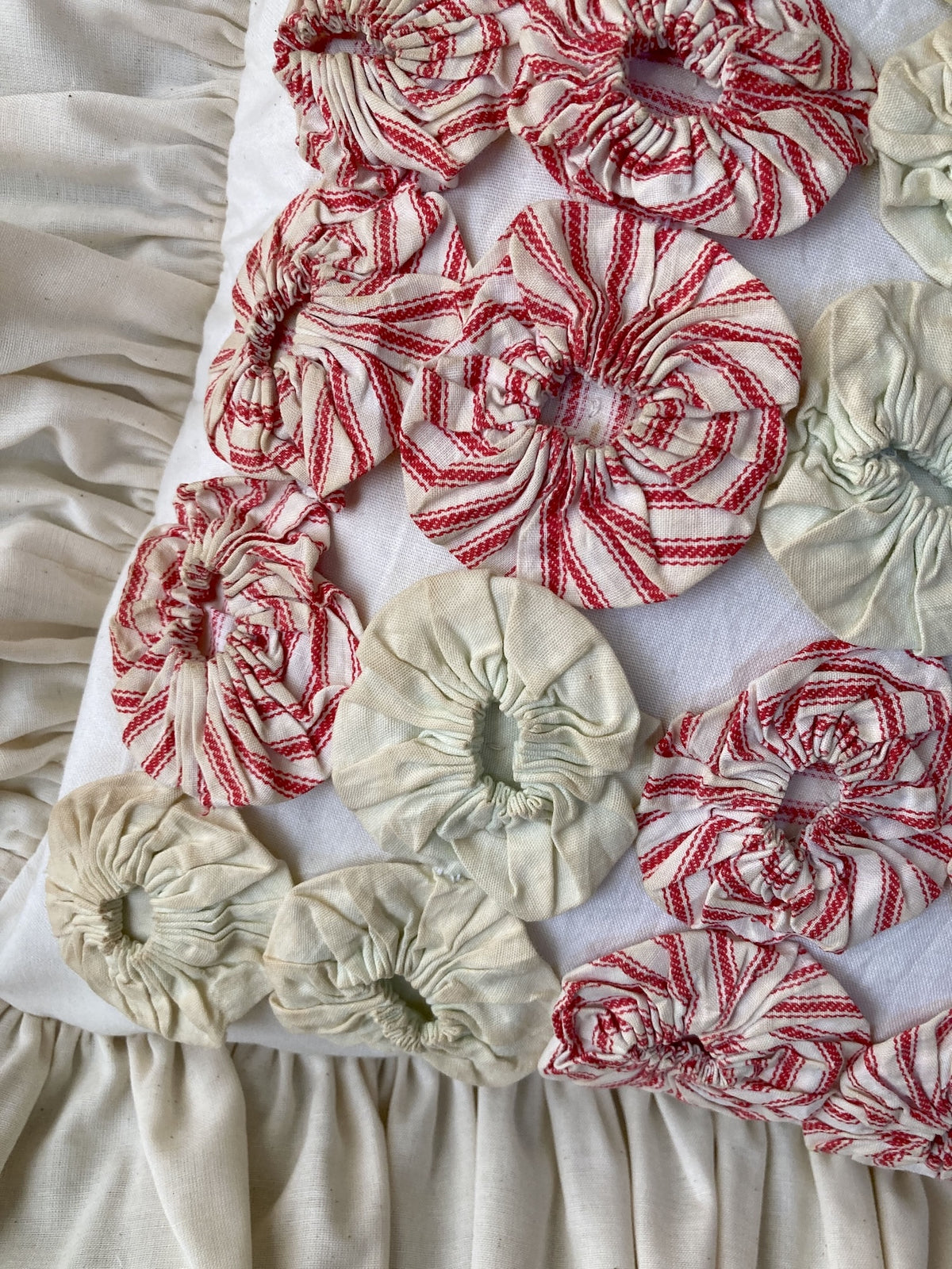 Vintage Yo Yo Quilt Cushion Cover Handmade Cotton Frill Pillow Cover 35x37cm