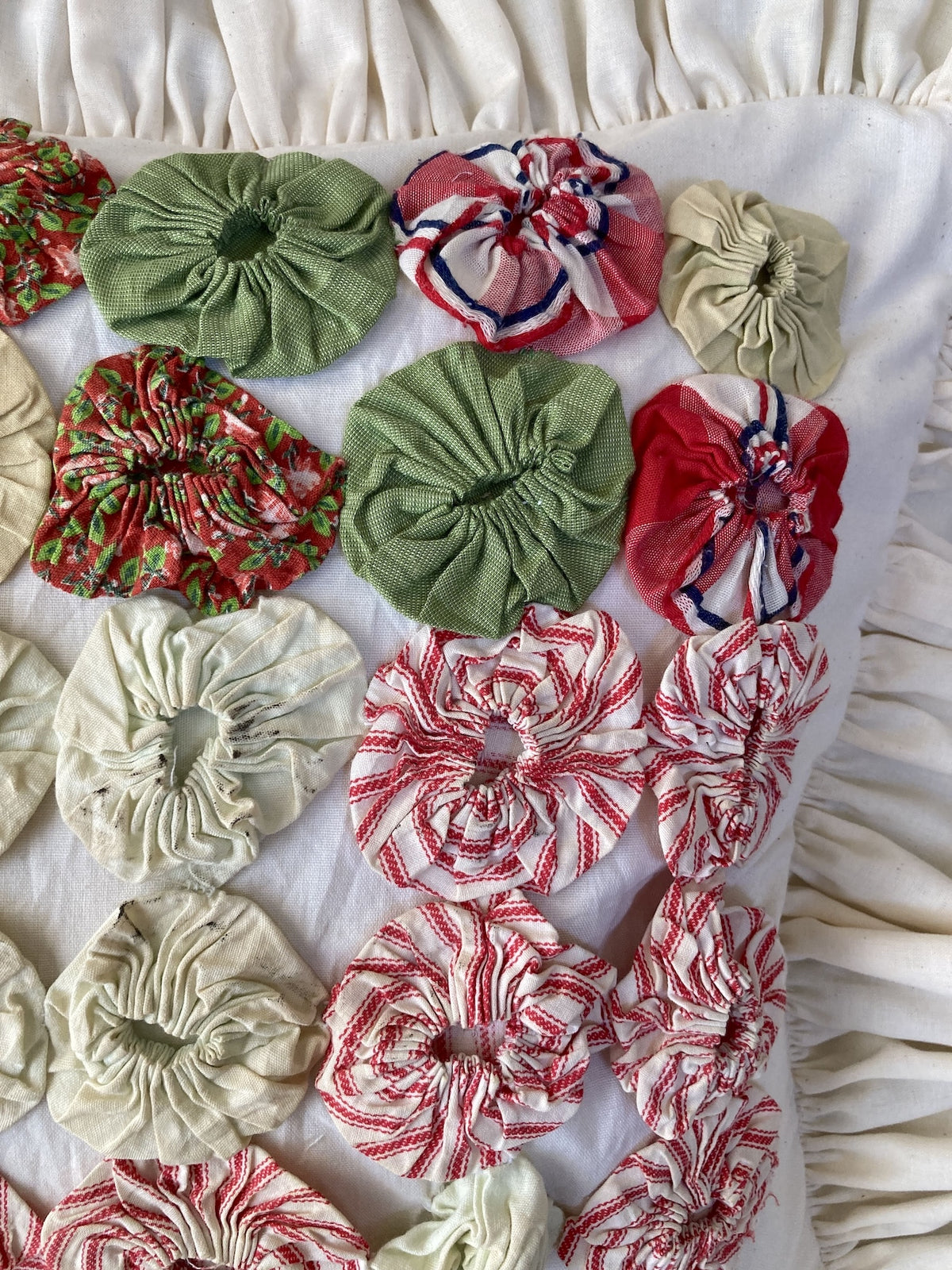 Vintage Yo Yo Quilt Cushion Cover Handmade Cotton Frill Pillow Cover 35x37cm
