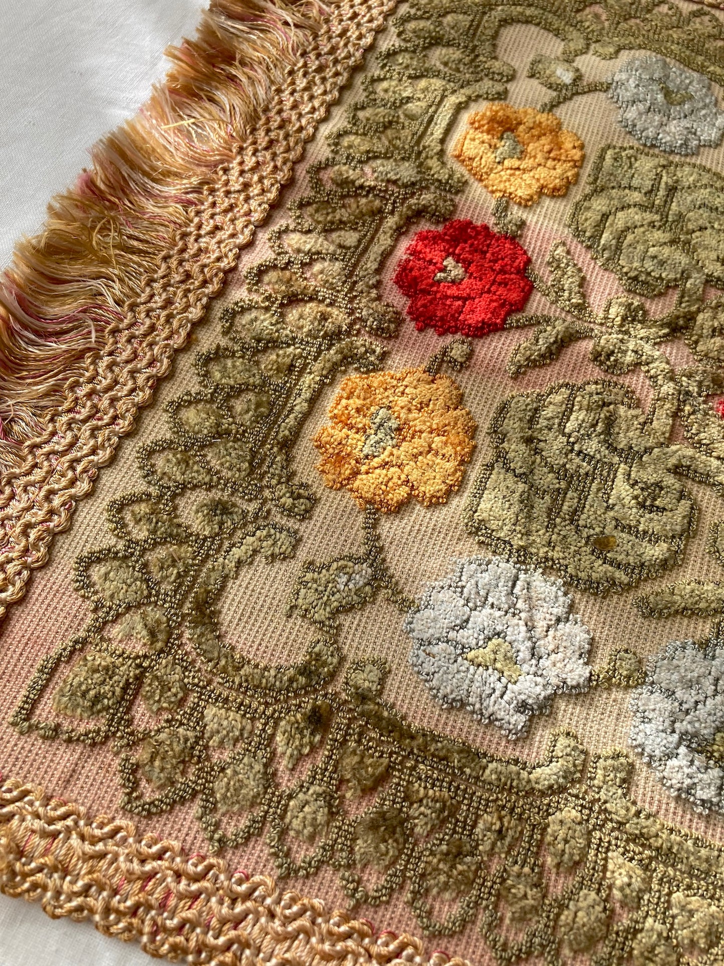 Vintage Velvet Small Rug / Mat with Beautiful Floral Pattern