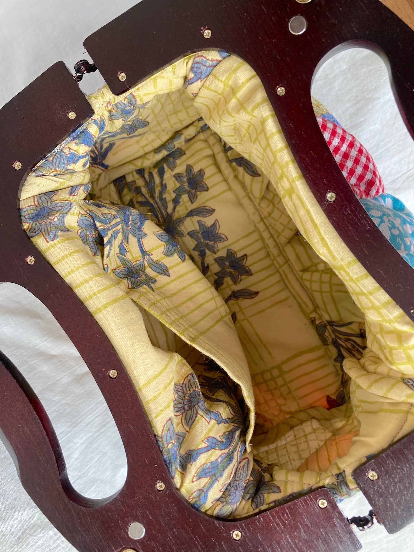 Vintage Colorful Patchwork Clasp Bag with Wooden Handle