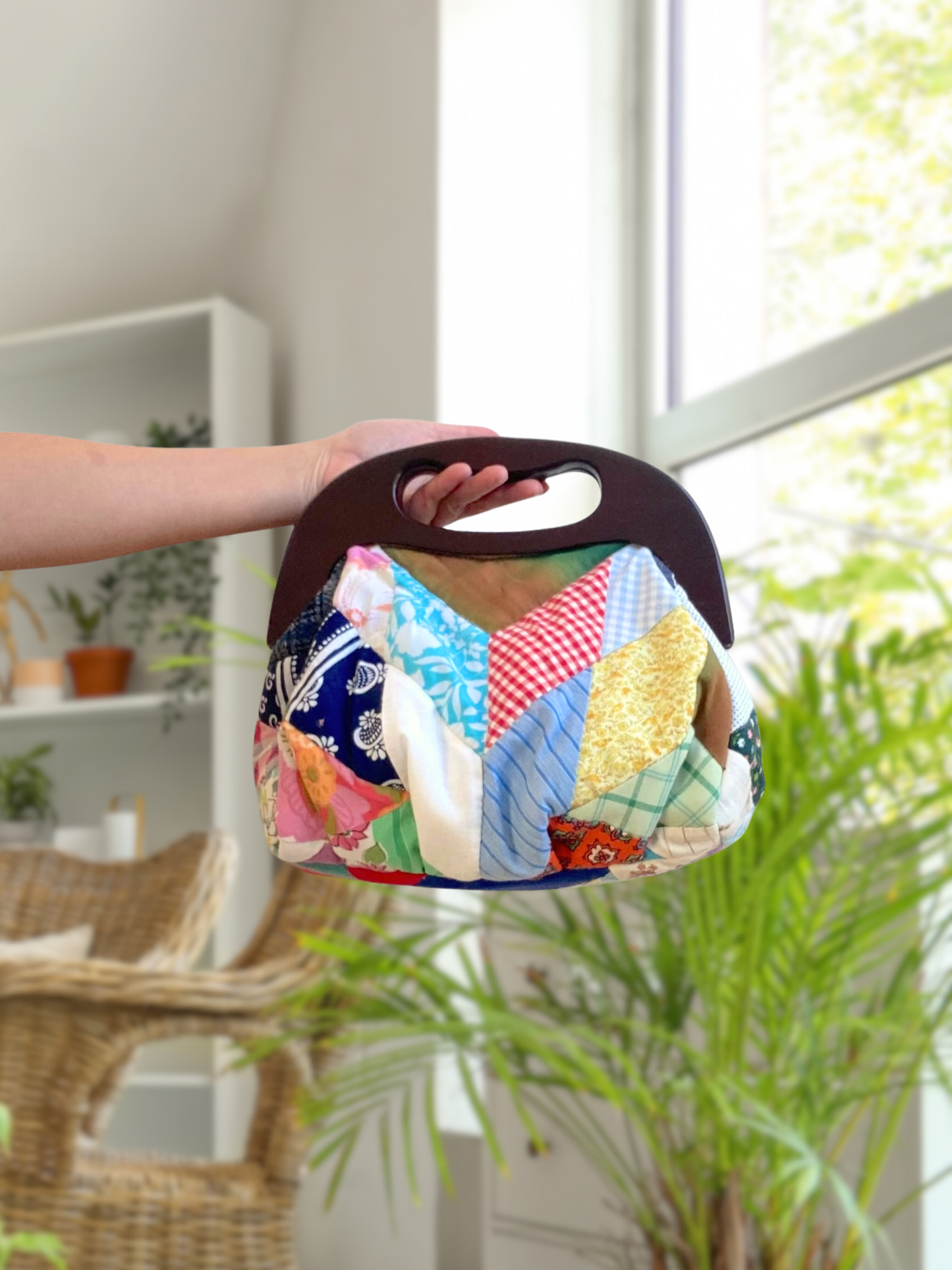 Vintage Colorful Patchwork Clasp Bag with Wooden Handle