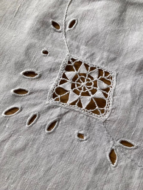 Vintage French Linen Cotton Cloth with Cutwork & Crochet Lace (1920s-40s)