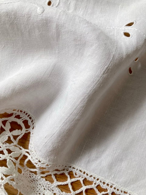 Vintage French Linen Cotton Cloth with Cutwork & Crochet Lace (1920s-40s)