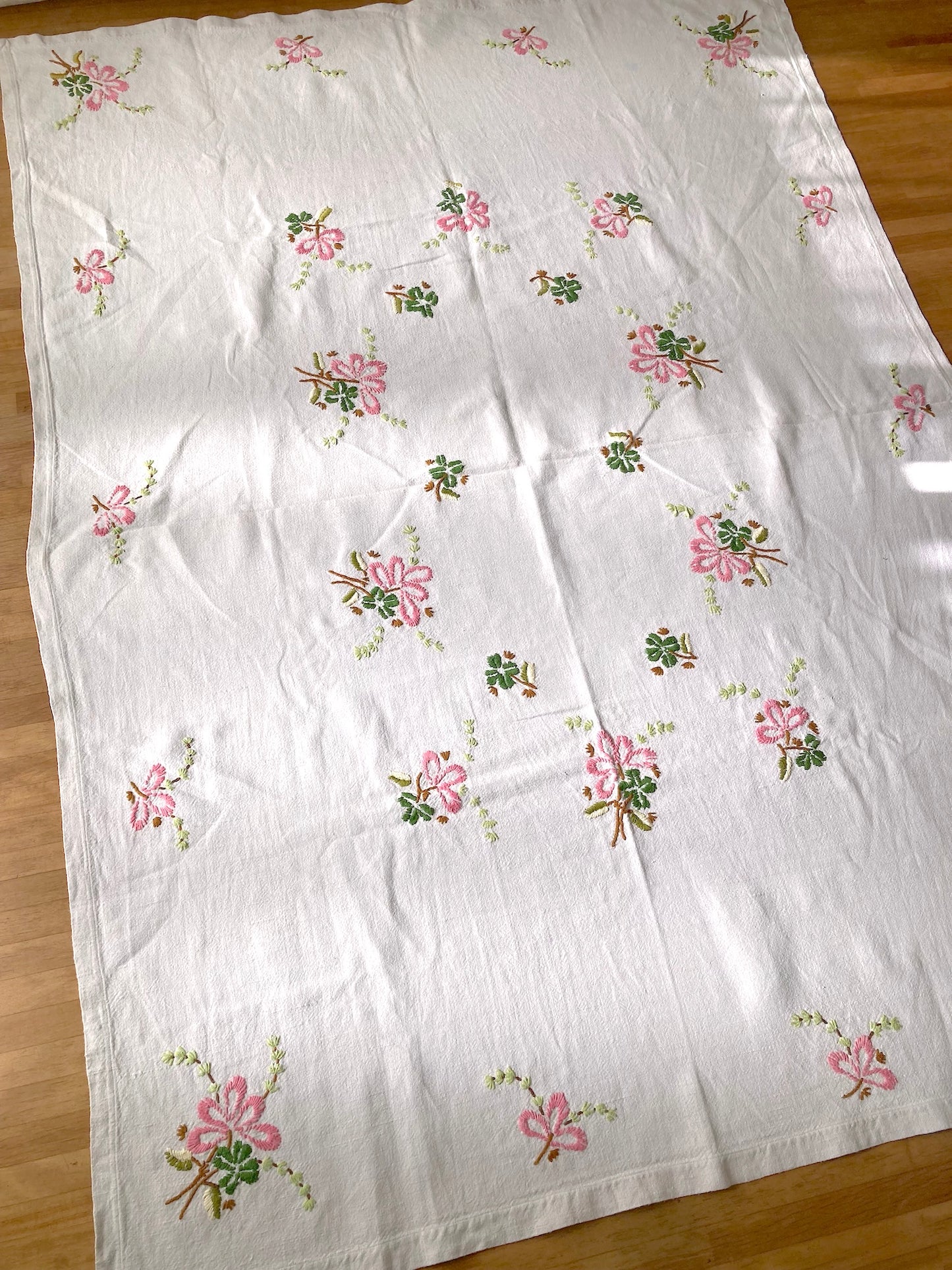 Boho Vintage Natural Cotton Cloth with Chunky Embroidery – Multi-Use Table & Sofa Cover