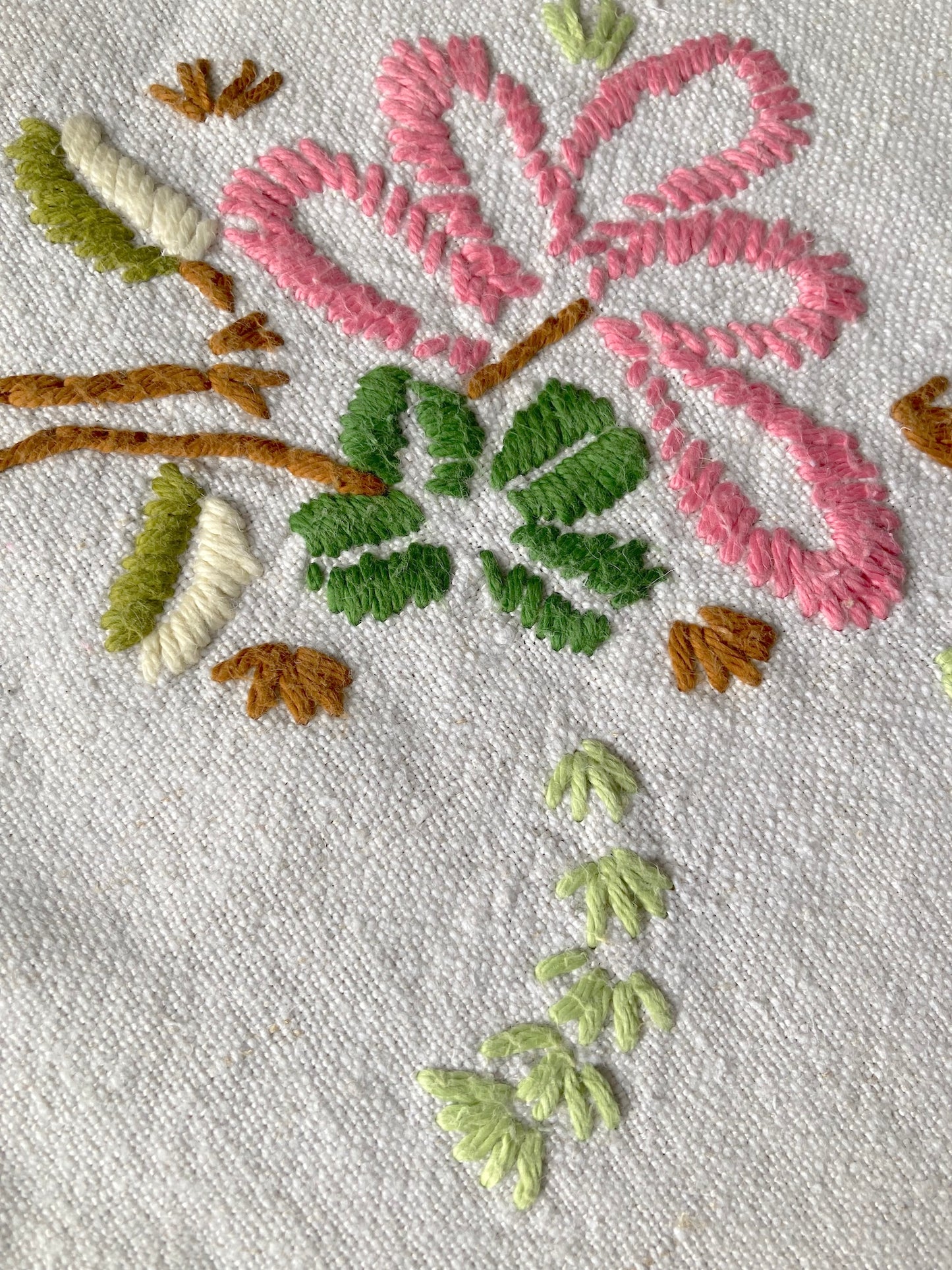 Boho Vintage Natural Cotton Cloth with Chunky Embroidery – Multi-Use Table & Sofa Cover