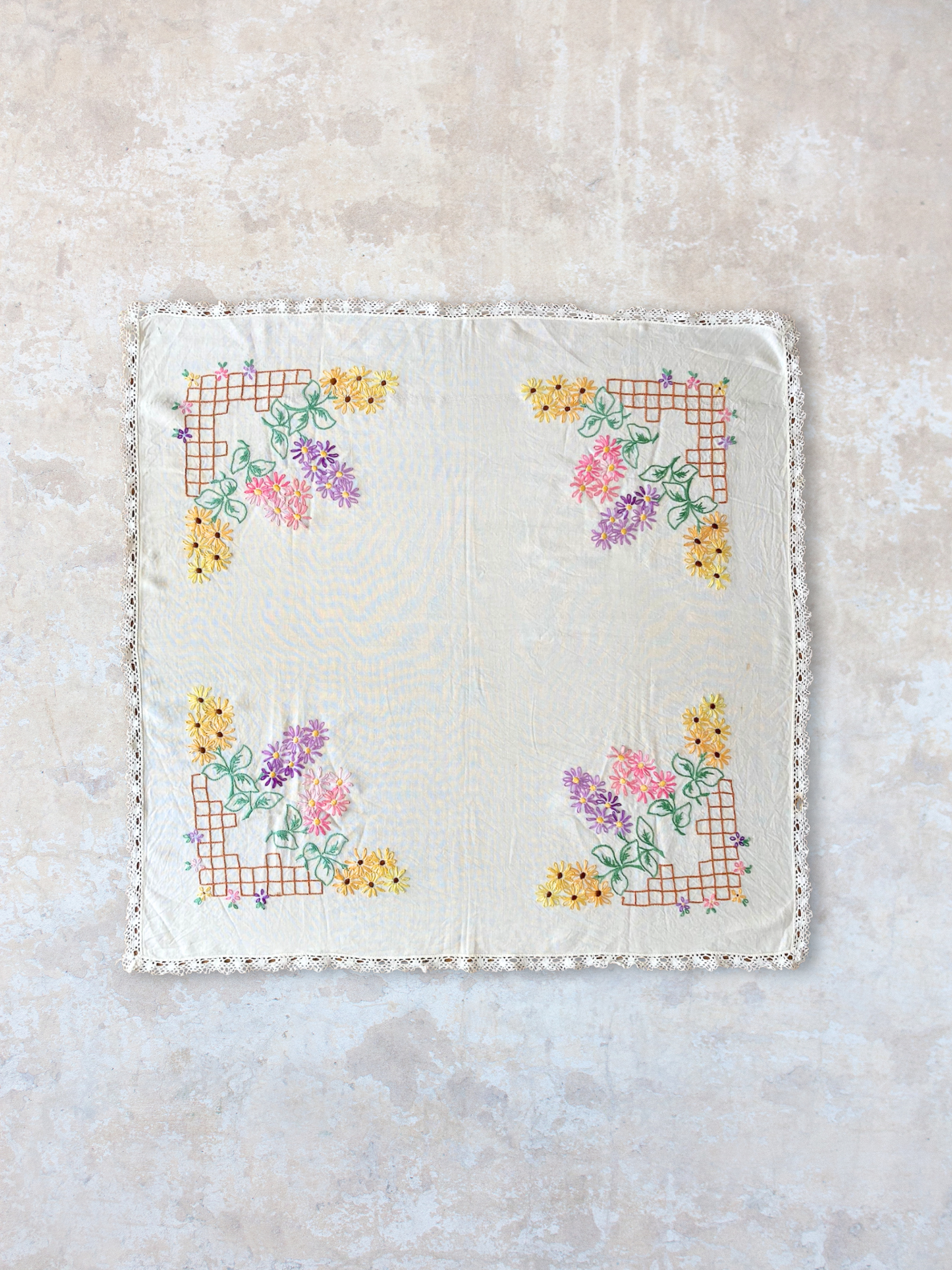 ヴィンテージ  生成り ハンドステッチ 刺繍 正方形 テーブルクロス