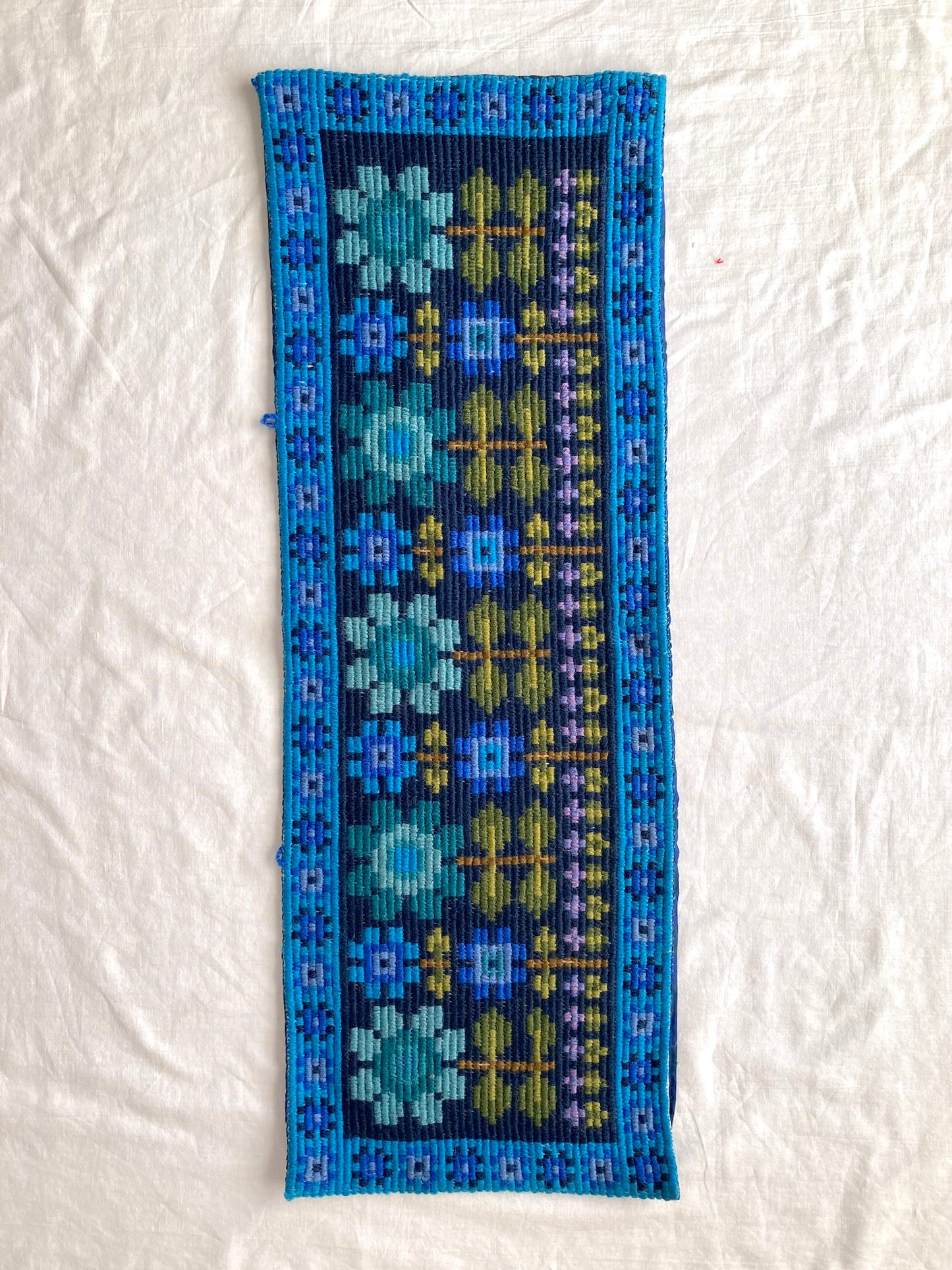 Vintage Scandinavian Rya Yarn Mat – Geometric Floral Tufted Design, 1960s Wool Handmade Art