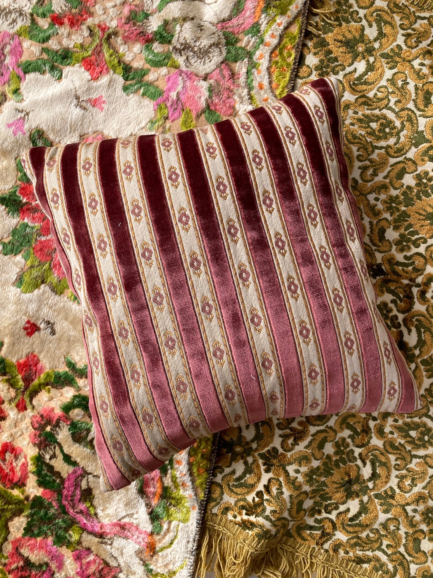 Vintage Velvet Victorian Style Pillow Cover / Cushion Cover