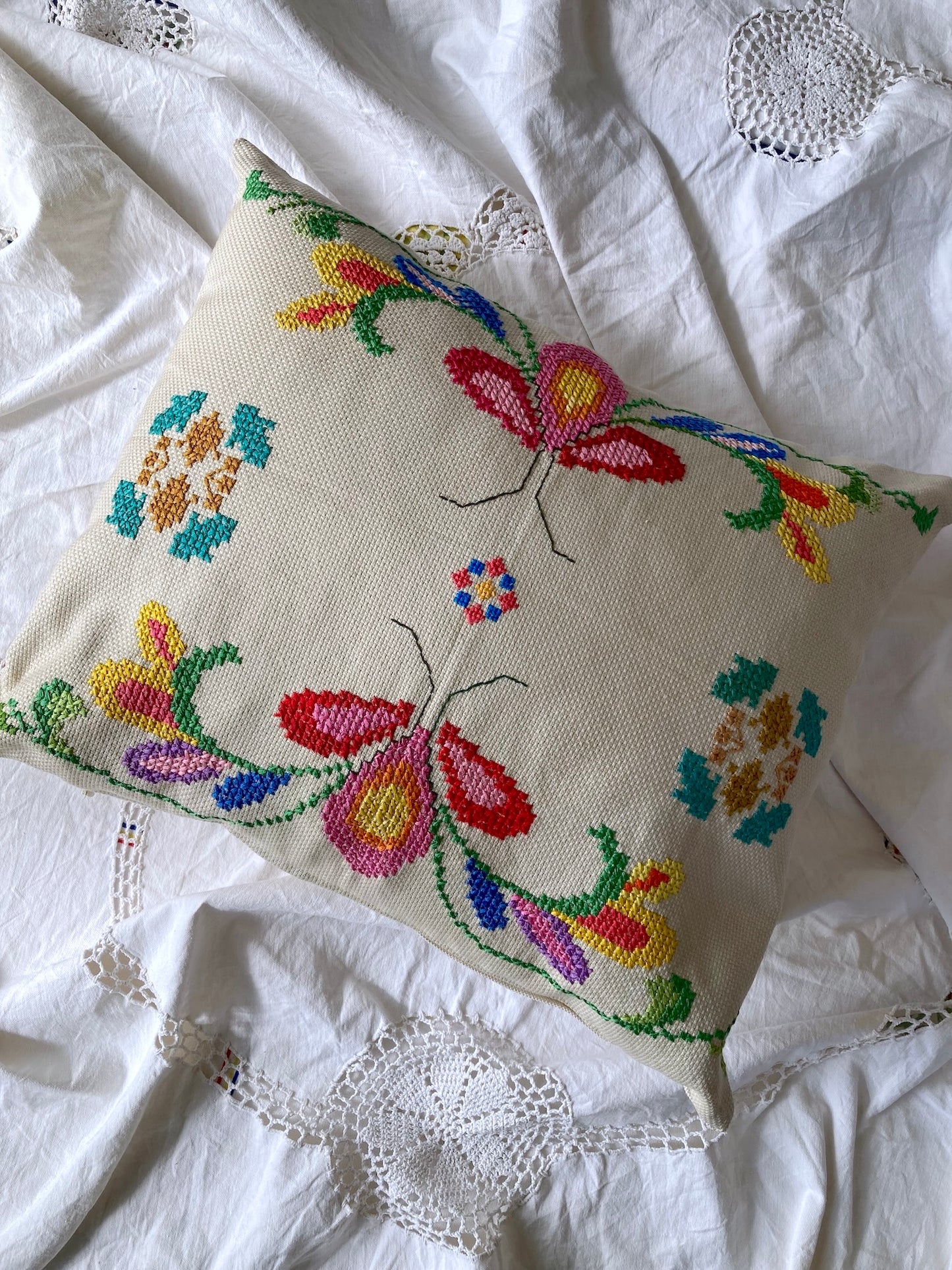Eastern European Vintage Colorful Embroidered Bugs & Flowers Cushion Cover (45x38cm)