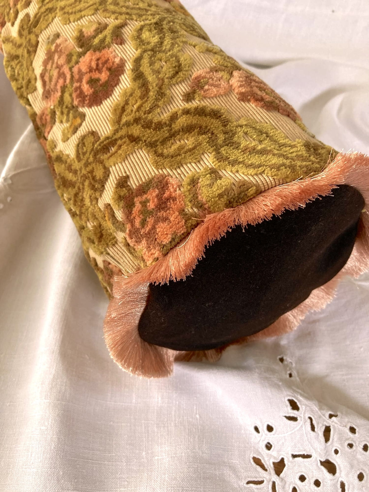 ヴィンテージ アラベスク 花柄 カットベルベット フリンジ クッションカバー